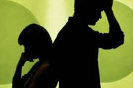 标题：漂亮女孩提出分手怎么挽回？